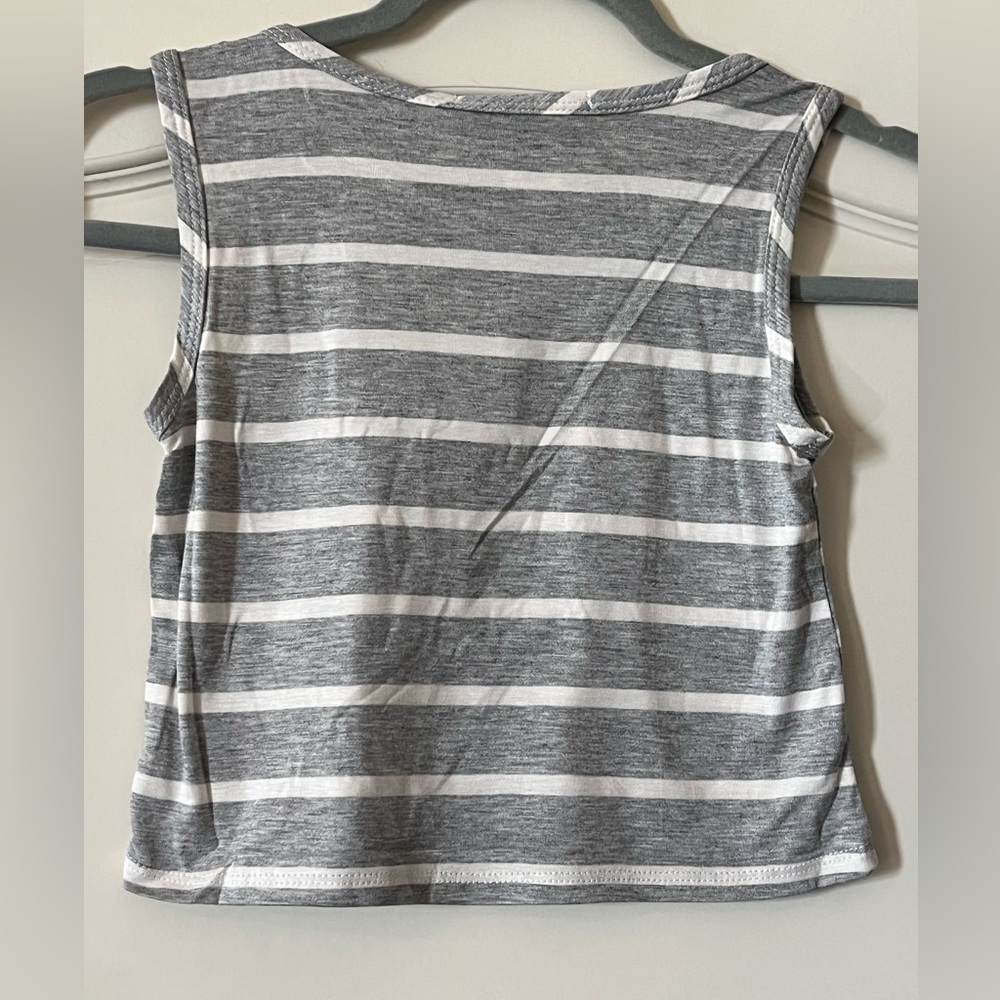 NWT Cotton Emporium Sleeveless Cropped Tank Juniors Size Large Runs Small - Picture 10 of 10